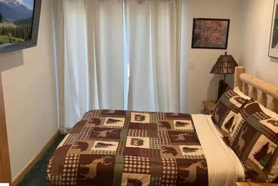 Image de Townhouse condo with lakeviews close to lifts