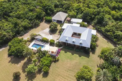 Image de Southfork is a Caribbean estate where luxury, space, and privacy come togethe