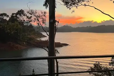 Image de Guatape Apartmnetwith jacuzzi and stunning lake and piedra view