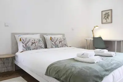 Image de Valbom Hideaway Light, Style and Peace