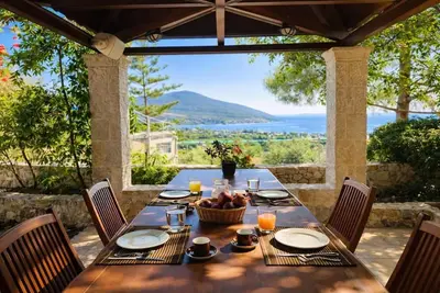 Image de Epidavros Villas. Voukamvilia Retreat, Shared Pool