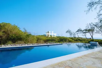 Image de Nyumba Kavunjeni | Private pool, sea view and beach access