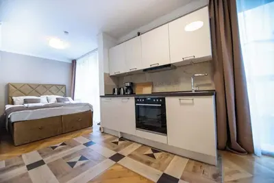Image de Lux Central studio Apartment with big balcony