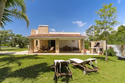 Image de Maison de vacances « Tenuta Lu Mimmu » avec terrasse privée, Wi-Fi et climatisation