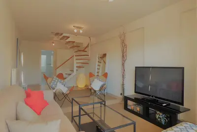 Image de Penthouse à Jávea près de la mer avec piscine partagée, Wi-Fi et climatisation