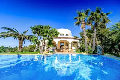 Image de Maison de vacances 'Gran Villa En Jávea - Granadella' avec vue mer, Wi-Fi et climatisation