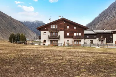 Image de Appartement « Stella Alpina » avec vue sur le lac, jardin commun et Wi-Fi