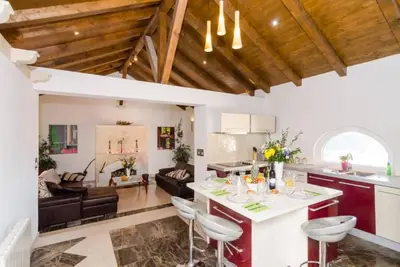 Image de Four Bedroom Villa With Pool