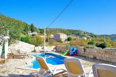 Five Bedroom Holiday Home with Pool