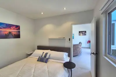 Image de Sirena Azul Getaway Apt2 1-Bedroom Apartment 14 minutes walking to Palm Beach