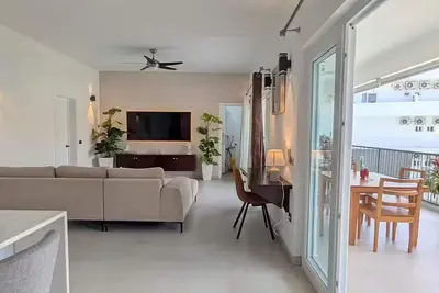 Image de Plaza Center - 2 Bedroom with pool, next to the beach