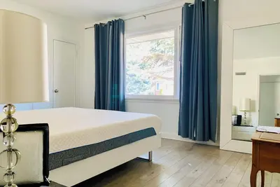 Image de Vacation house Entire floor/subway/kids yard