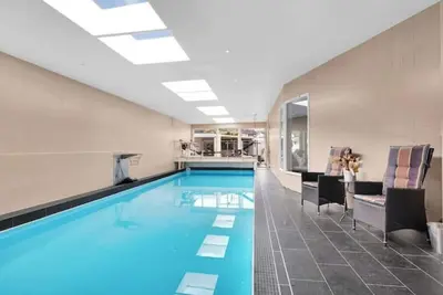 Image de Spacious villa with private pool, 5 bedrooms and 5 bathrooms