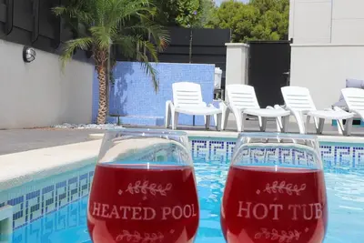 Image de Casa Cristal 2, Heated Pool, Hot Tub, A/C, 250 meters beach