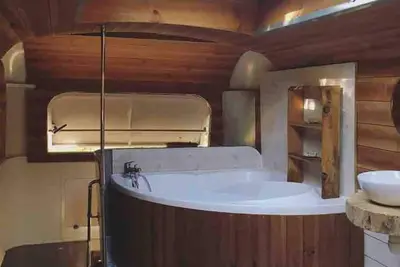 Image de Cosmic London Bus ane 60 ala ferme