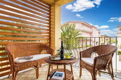 Image de Spacious near downtown with private parking