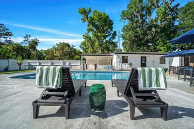 Image de Modernized 3br Pool Home near downtown, i75, & Wec