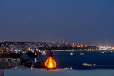 Image de Appartement Taksim Cihangir avec terrasse privée et vue sur le Bosphore