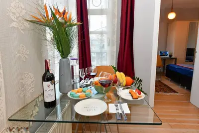 Image de Elegant Taksim Retreat 2br près du marché aux poissons