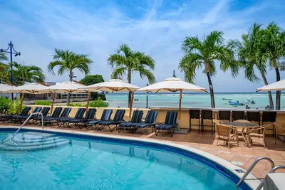 Image de Yellow Bird Hotel