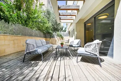 Image de Garden Kalisher 3br near the Beach by HolyGuest