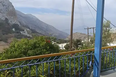 Image de Chambre 2 à l’Hôtel Pagali avec vue sur le jardin