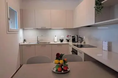 Image de Luxurious Penthouse - 900 m from Tower, Large Spaces & Private Park