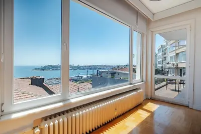Image de 5br Bosphorus View with Balcony - Elevator - Central Location - 2 Bathrooms