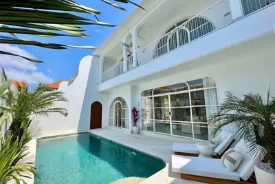 Image de Mediterranean 3br Villa Near Fins Beach