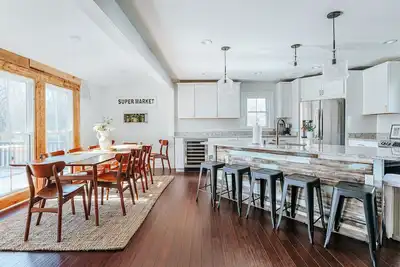 Image de Maison-Afton Farmhouse Downstair-Salle de bain privée