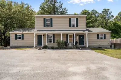 Image de Portside Retreat: Quiet wooded stay, where everything just short drive away