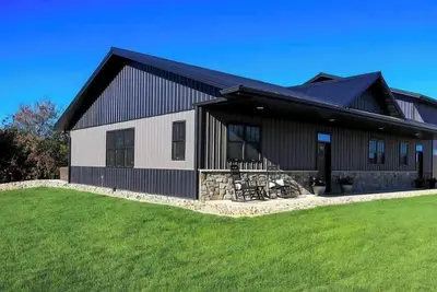 Image de 3 bed 2 bath luxury home with river view private.