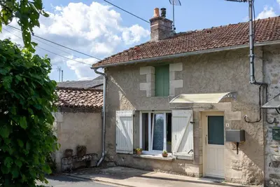 Image de Gîte La Traverse : terrasse privée, jardin privatif et Wi-Fi à Persac