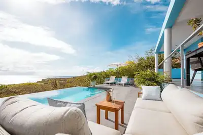 Image de Aqua Vista, Oceanview Villa with infinity pool Coral Estate close to the beach!