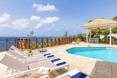 Image de Gorgeous modern cozy villa with sea view, private pool on gated resort Cas abao