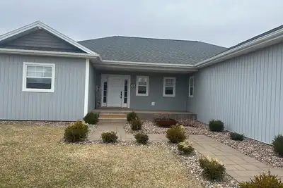 Image de 4 Bedroom Home in beautiful neighborhood - Sleeps 7
