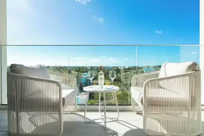 Image de Ellipse Resort, Grace Bay/Family Suite Two Bedroom with Grace Bay Street View