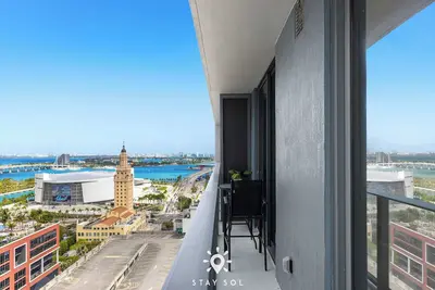 Image de Sunny, Modern 2br–2ba Miami Stay