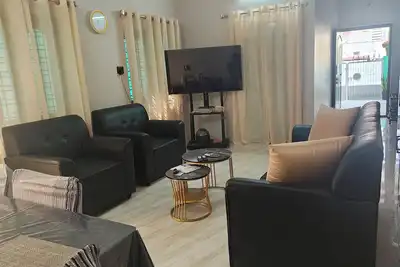 Image de Furnished 2 Bhk for Expats/Healthcare Pros Secunderabad-near hospitals with Ac