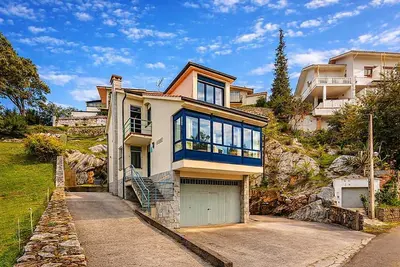 Image de House near Barro Beach Llanes | El Sumidoriu