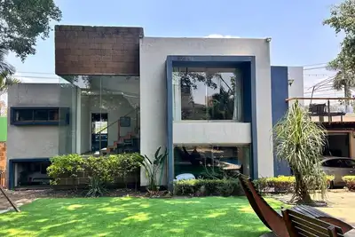 Image de Family Home with Pool and Palapa - Central and Quiet Location.