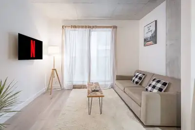 Image de Cozy hidden gem in the heart of Montreal
