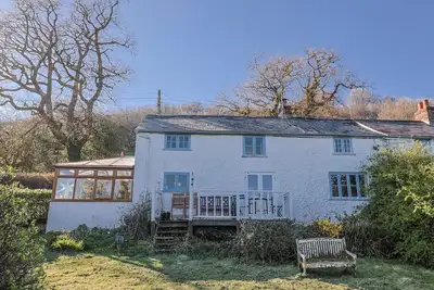 Image de 2 Oak Tree Cottages, pet friendly, with open fire in Hawkchurch