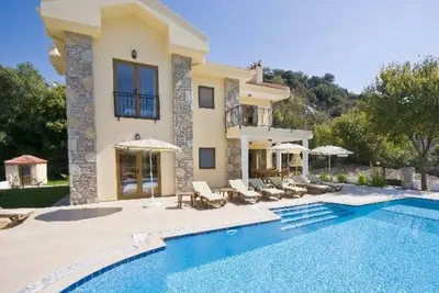 Image de Beautiful 4-bedroom villa with Ac in tranquil İzmir