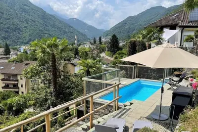 Image de Idyllic vacation home with private pool in dreamlike Mediterranean surroundings