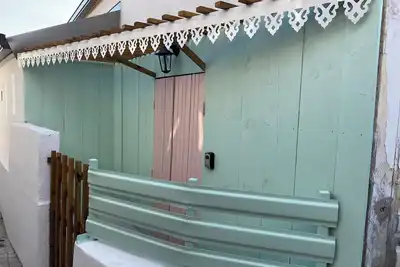 Image de Appartement elona à 10 minutes de la plage avec à proximité à pied glacier, resto