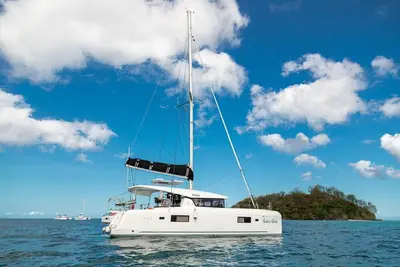 Image de Sun-Kissed Sailing Adventure in Isla de Mahe, Seychelles