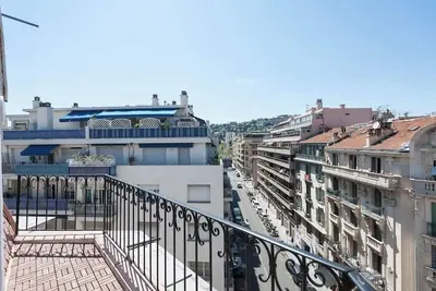Image de Très bel appartement design plein centre jolie vue ville pour 6 personnes