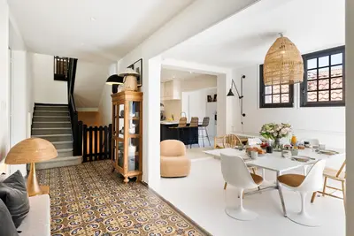 Image de Kumo - Charmante maison de ville idéalement située aux portes du centre-ville- 5 chambres & 4 salles de bain – 9 occupants – Biarritz