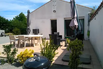 Image de Le cardoue gîte entre terre et mer
